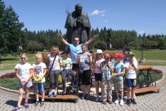 28.05.2018r.-Dzieci-komunijne-u-Maryji-Ludzmierskiej-14