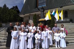 28.05.2018r.-Dzieci-komunijne-u-Maryji-na-Krzeptowkach-16