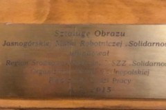 30.11.2020r.-Obraz-MB-Czestochowskiej-–-Patronki-Robotnikow-replika-krzyza-nowohuckiego-oraz-relikwiei-bl.-ks.-Jerzego-Popieluszki.-4